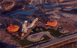 oildig.gif (17389 bytes)