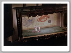 Chinese opera after our dinner