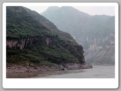 Cruising down the Yangtze River