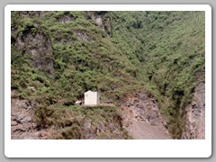 Cruising down the Yangtze River