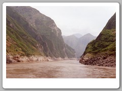 Wushan - voyage up the Danning River