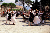 Traditional dance lindjo in Cilipi
(photo by Mladen Zubrinic)