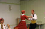 folk03.JPG (33317 bytes)