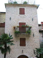 kotor20.jpg (112648 bytes)