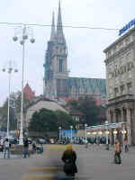 cathedral23.JPG (68751 bytes)