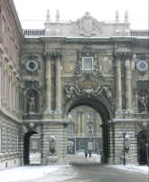 Pc150329.jpg (94311 bytes)