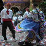 hotel23.jpg (100514 bytes)